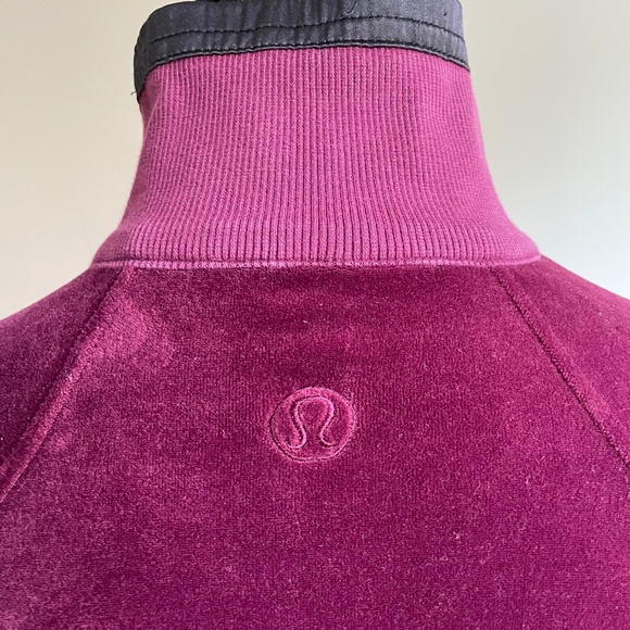 Lululemon Sport. Jacket Velour Zip Front Collar Maroon. Y2K - Picture 9 of 10